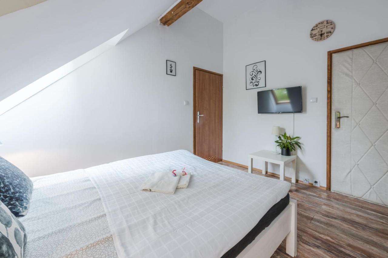 Fitness Hostel Premium Vratislav Exteriér fotografie